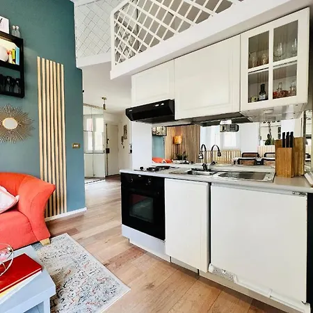 דירה Sr House